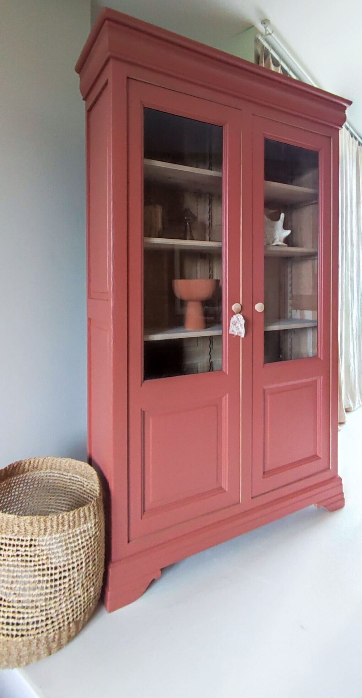 vitrine-en-merisier