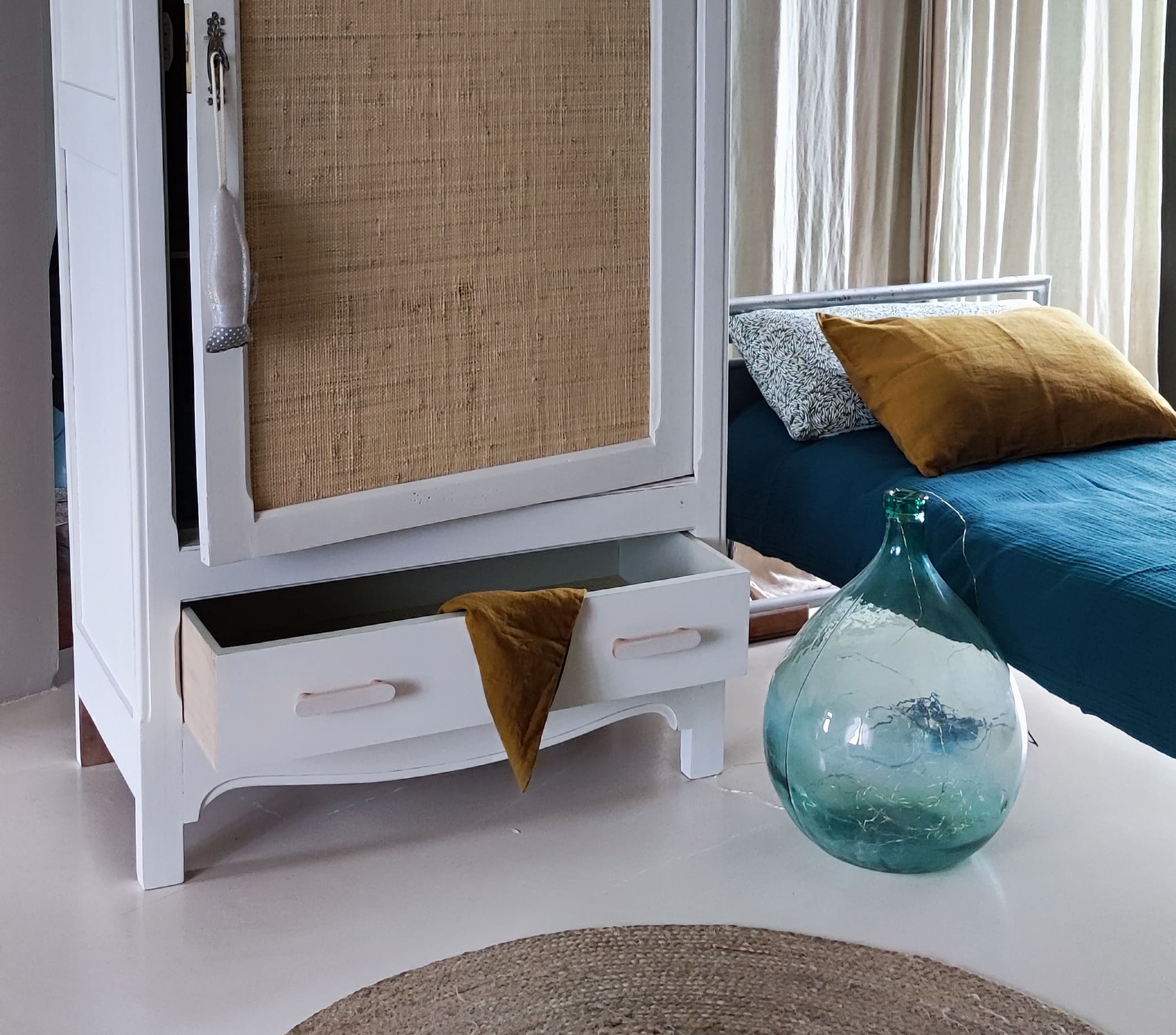 armoire-parisienne-blanche